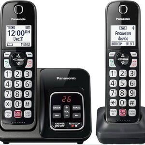 Panasonic KX-TGD832 Phone w/ Answering Machine & 2 Handsets - NEW!
